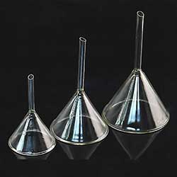 قیف شیشه ای